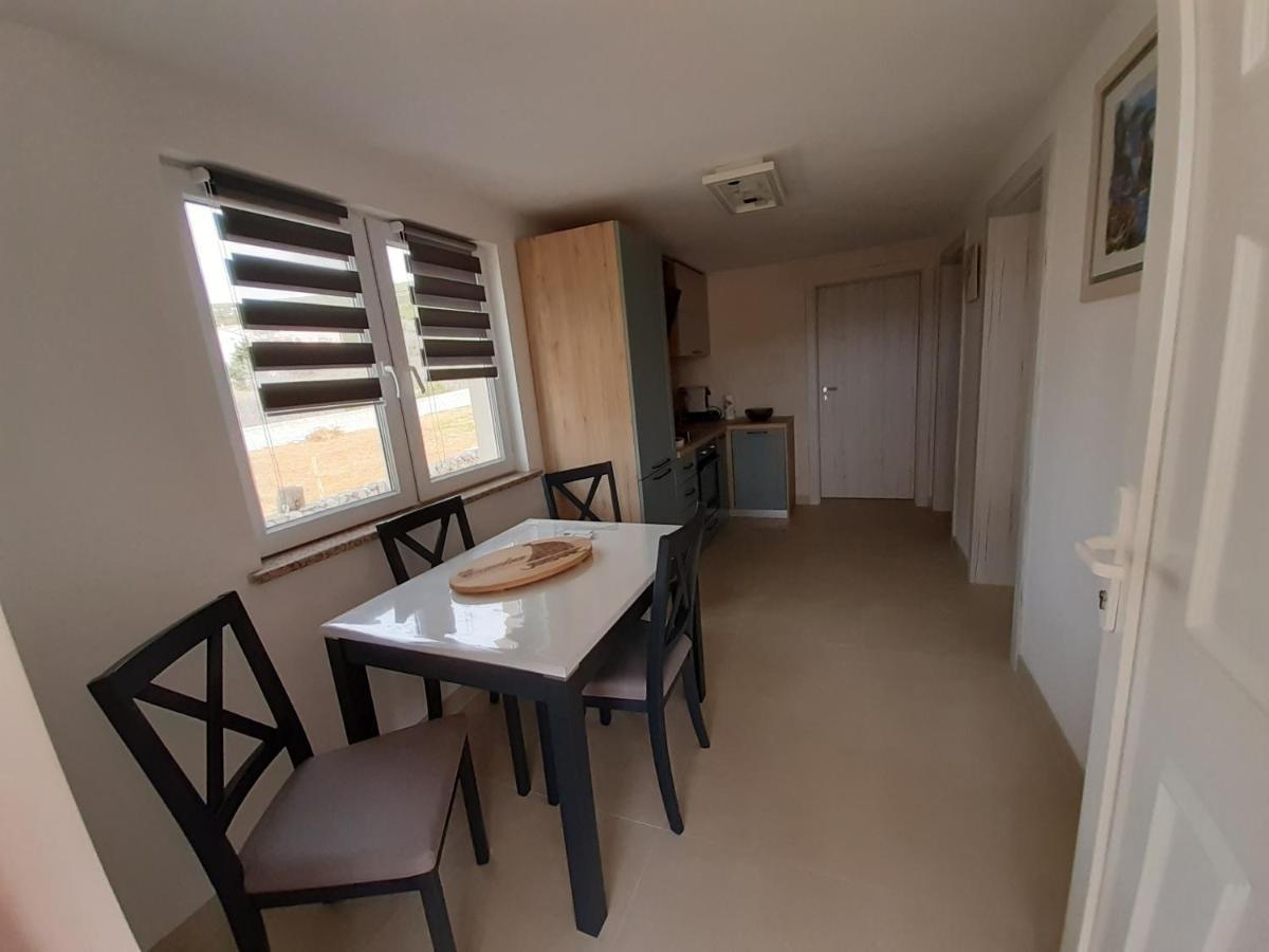 Ena Apartment Stara Novalja