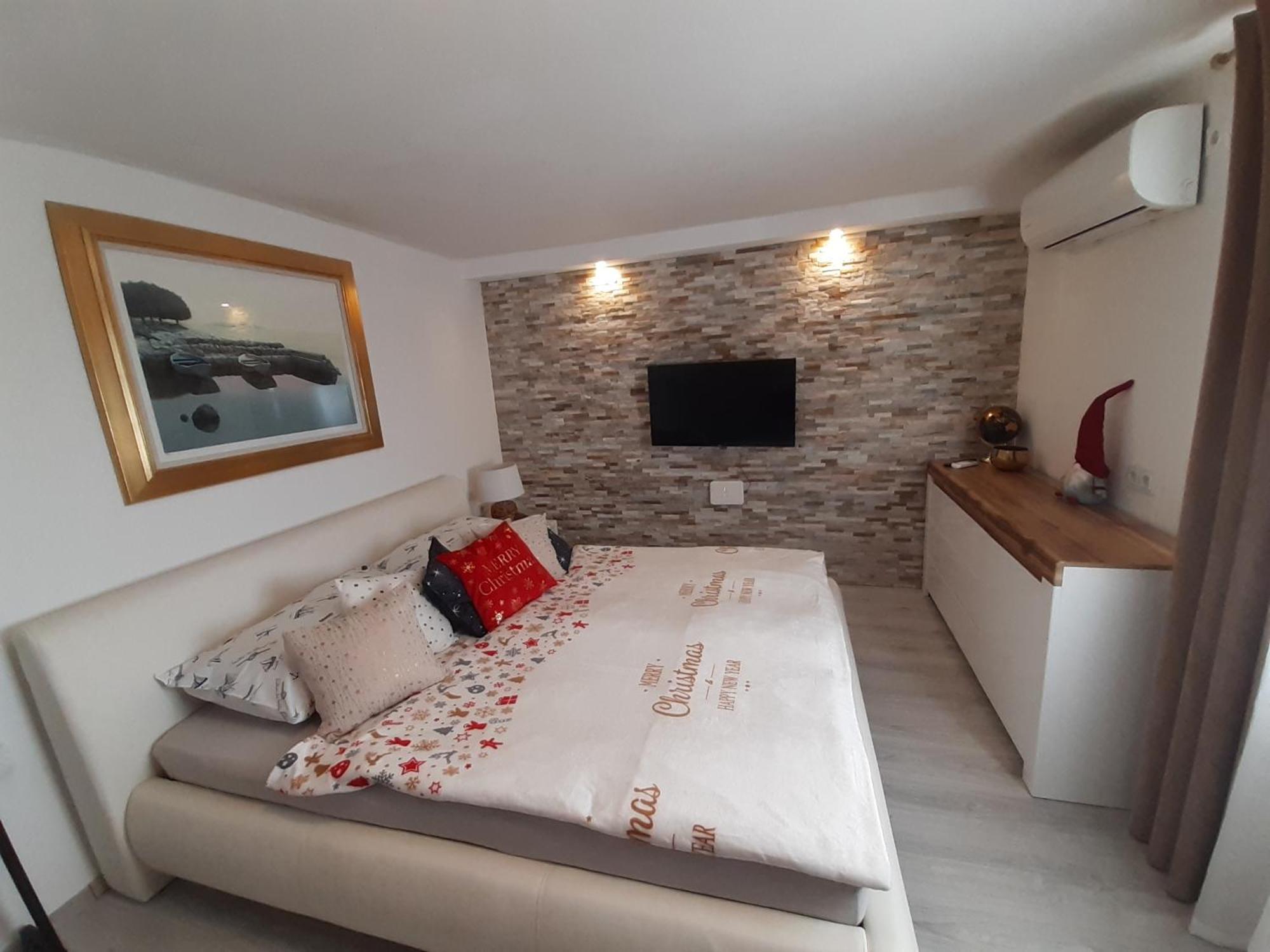 Apartment Ena *