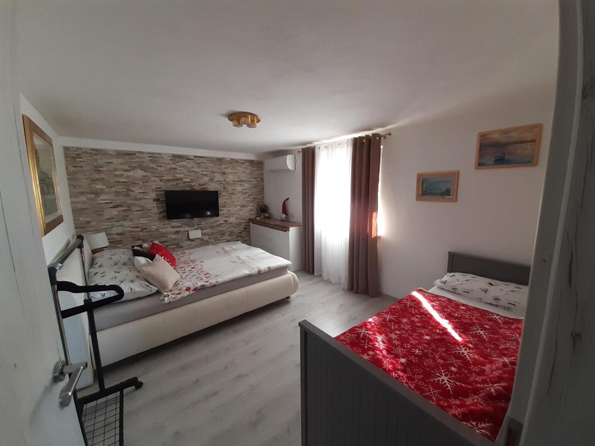 Apartment Ena *